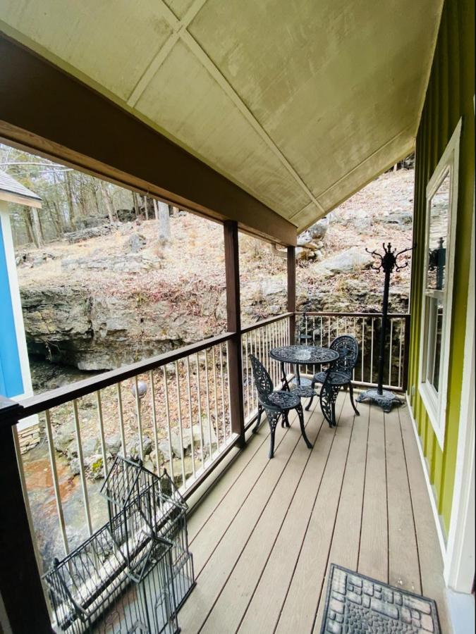 All Seasons Treehouse Village Eureka Springs Exterior photo