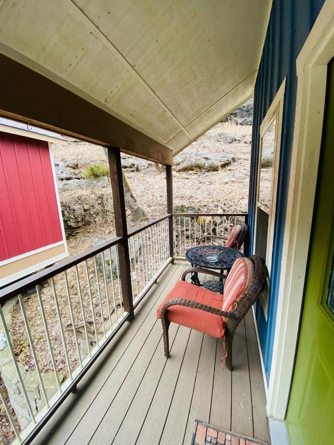 All Seasons Treehouse Village Eureka Springs Exterior photo